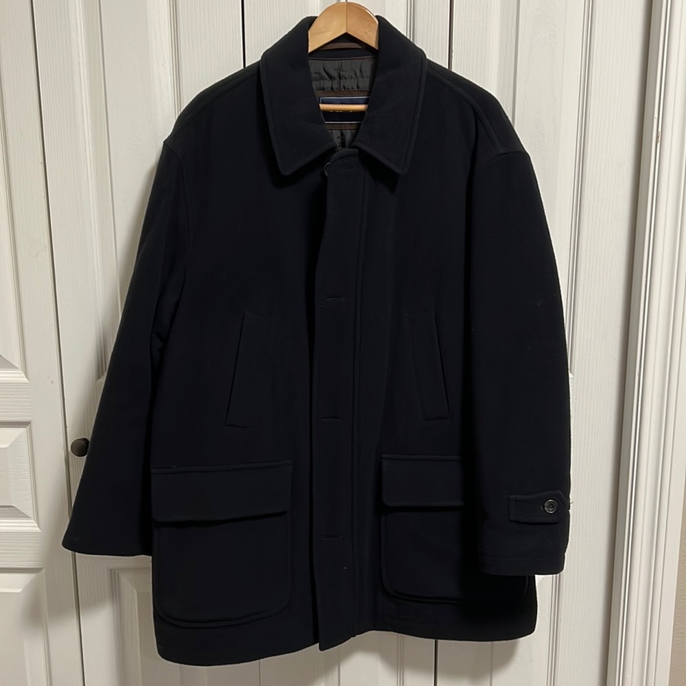Newport Harbor insulated wool/cashmere mid length car coat. Dark navy blue . XL
